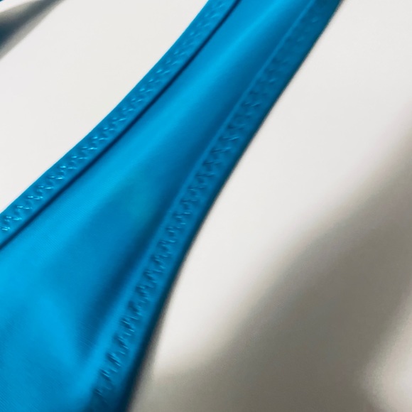 Lululemon Coastal Tank - Picture 7 of 7